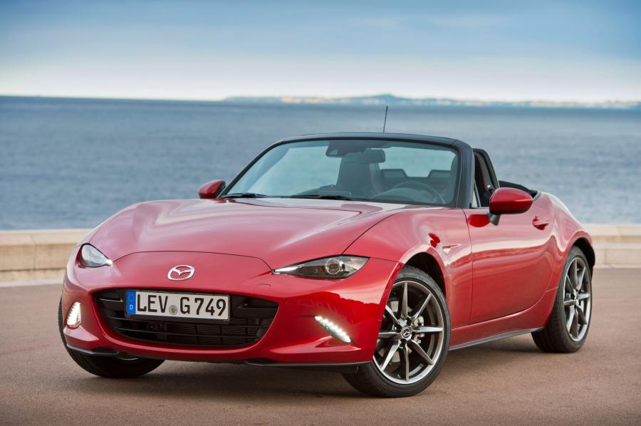  Mazda MX-5 Roadster 2014 года  (фото 33 из 62)